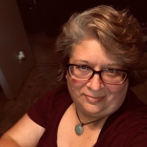 Meet your Posher, Lorane